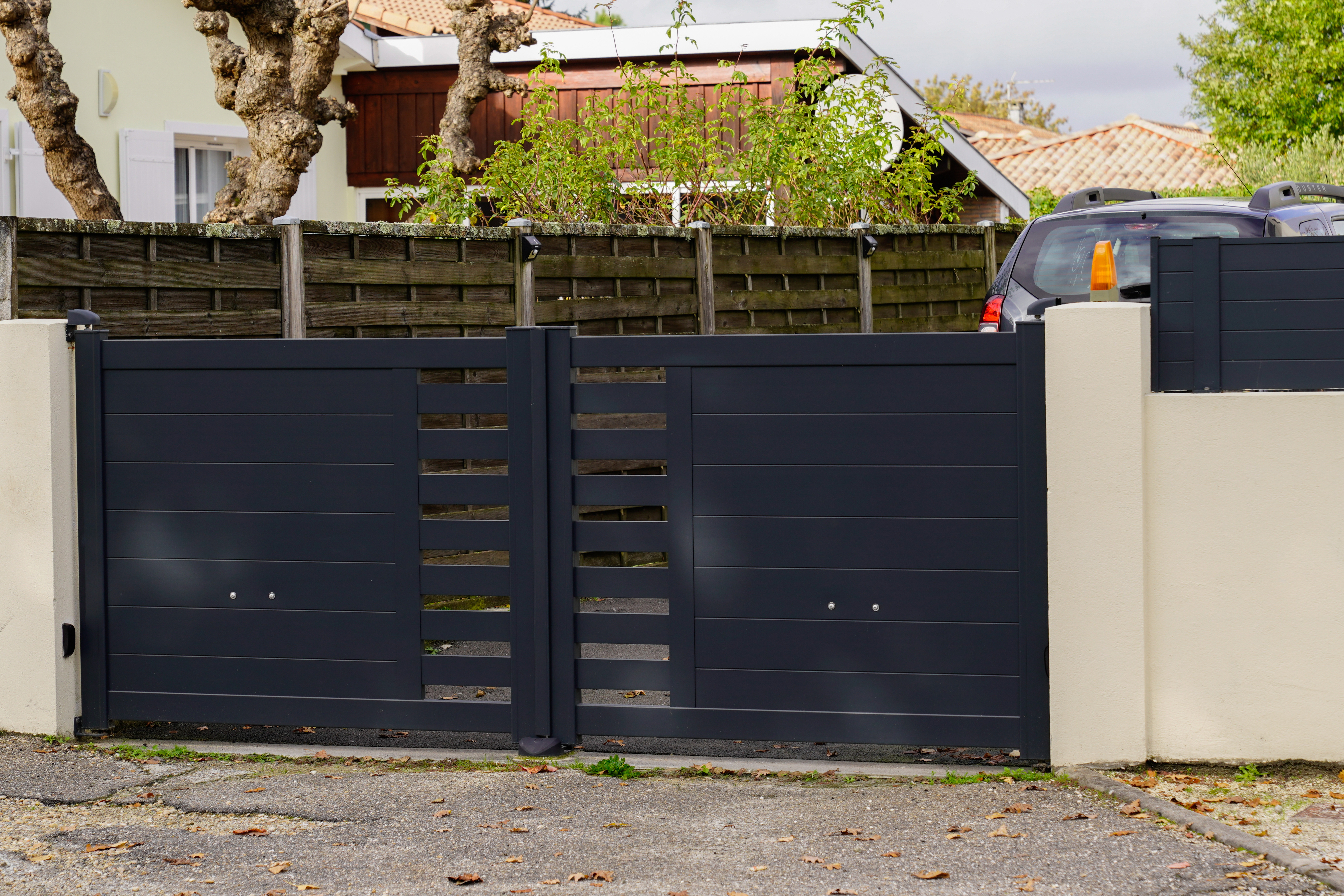 automated-driveway-gate